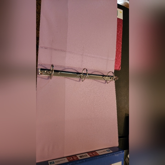 Binders - Picture 4 of 6